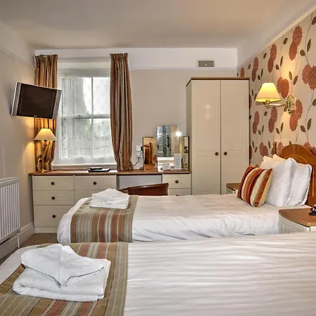 Lion Hotel & Studio Apartments Criccieth Exterior photo