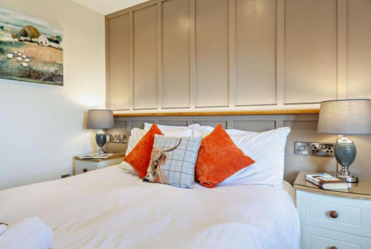 Hotel Lion & Criccieth